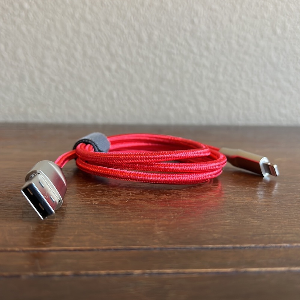 Red X USB Cable - Picture 4 of 8